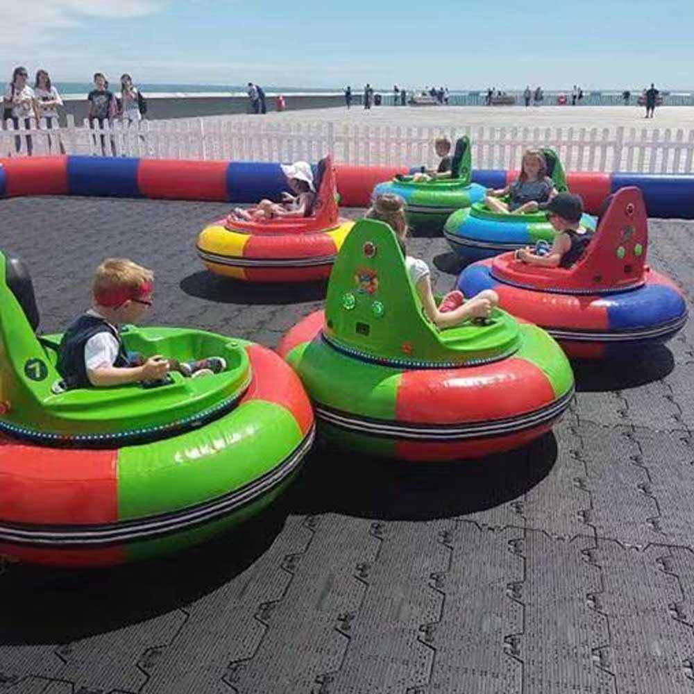 Bumper car floor